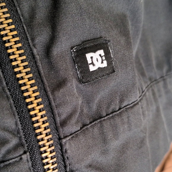DC Lightweight Jacket, Small - Picture 2 of 7